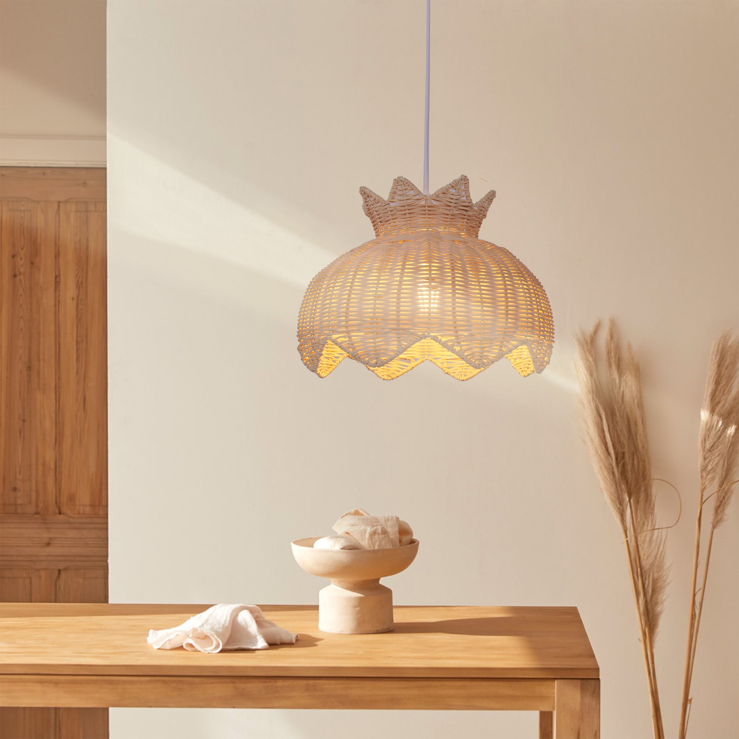 Handwoven Rattan Pendant Light Fitting with Floral-Inspired Design