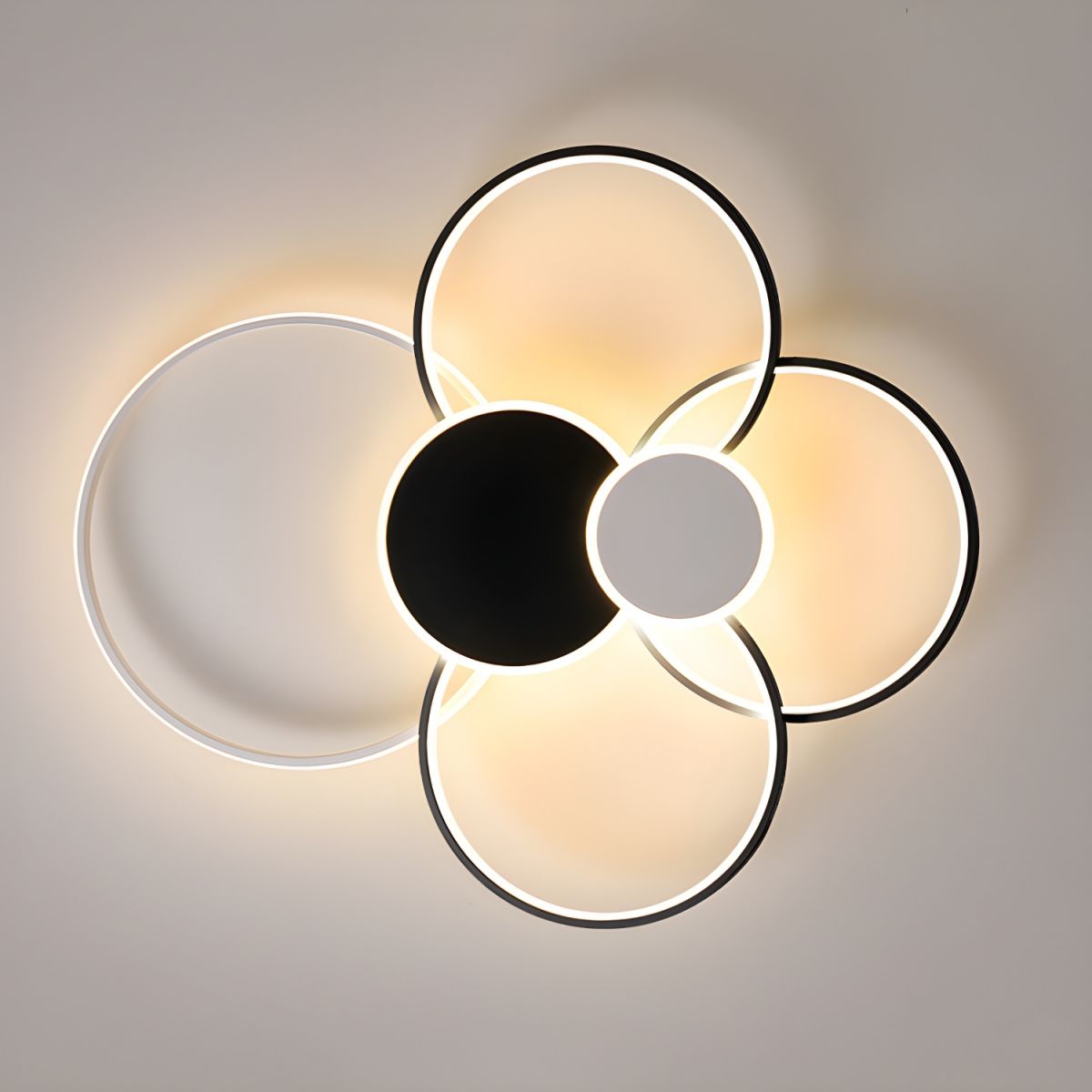 Modern Elegant Metal Flush Mount Round LED Ceiling Light