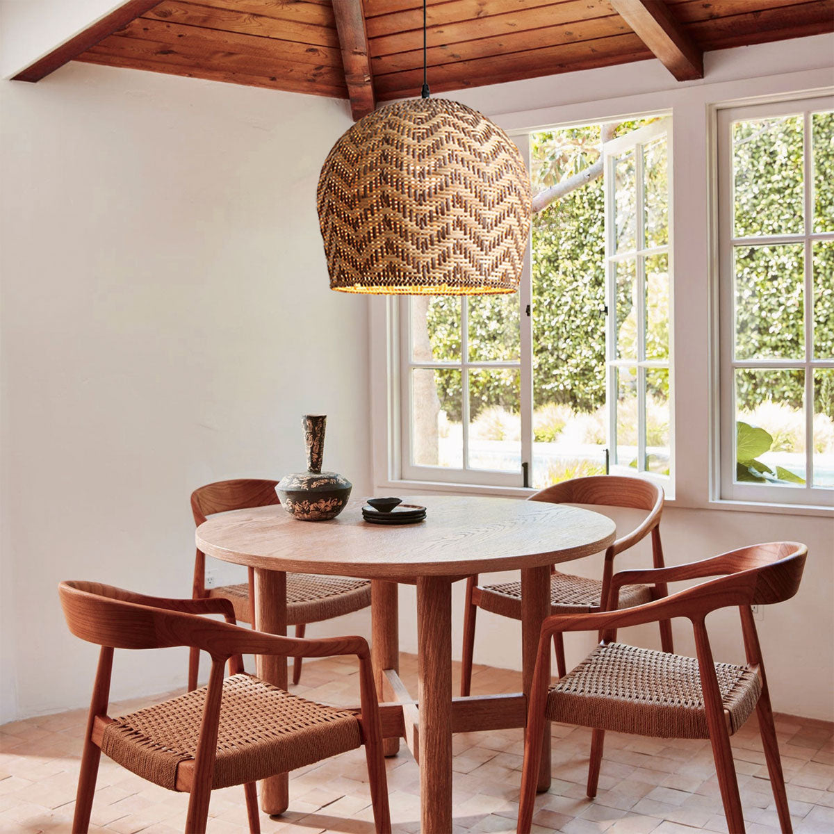 Elegant Woven Rattan Pendant Light with Wave Details