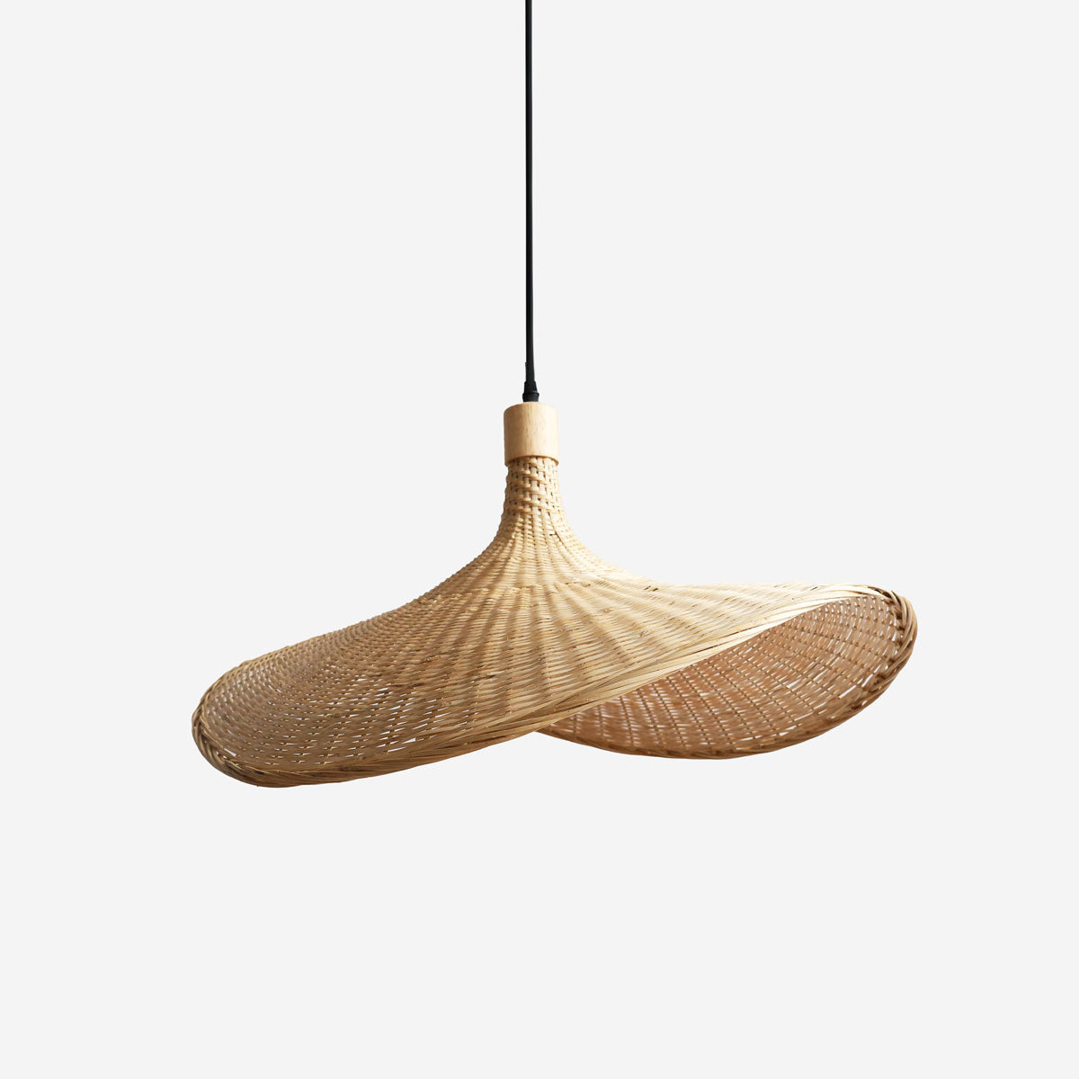 Handwoven Bamboo Shade Pendant Light for Cozy Interiors