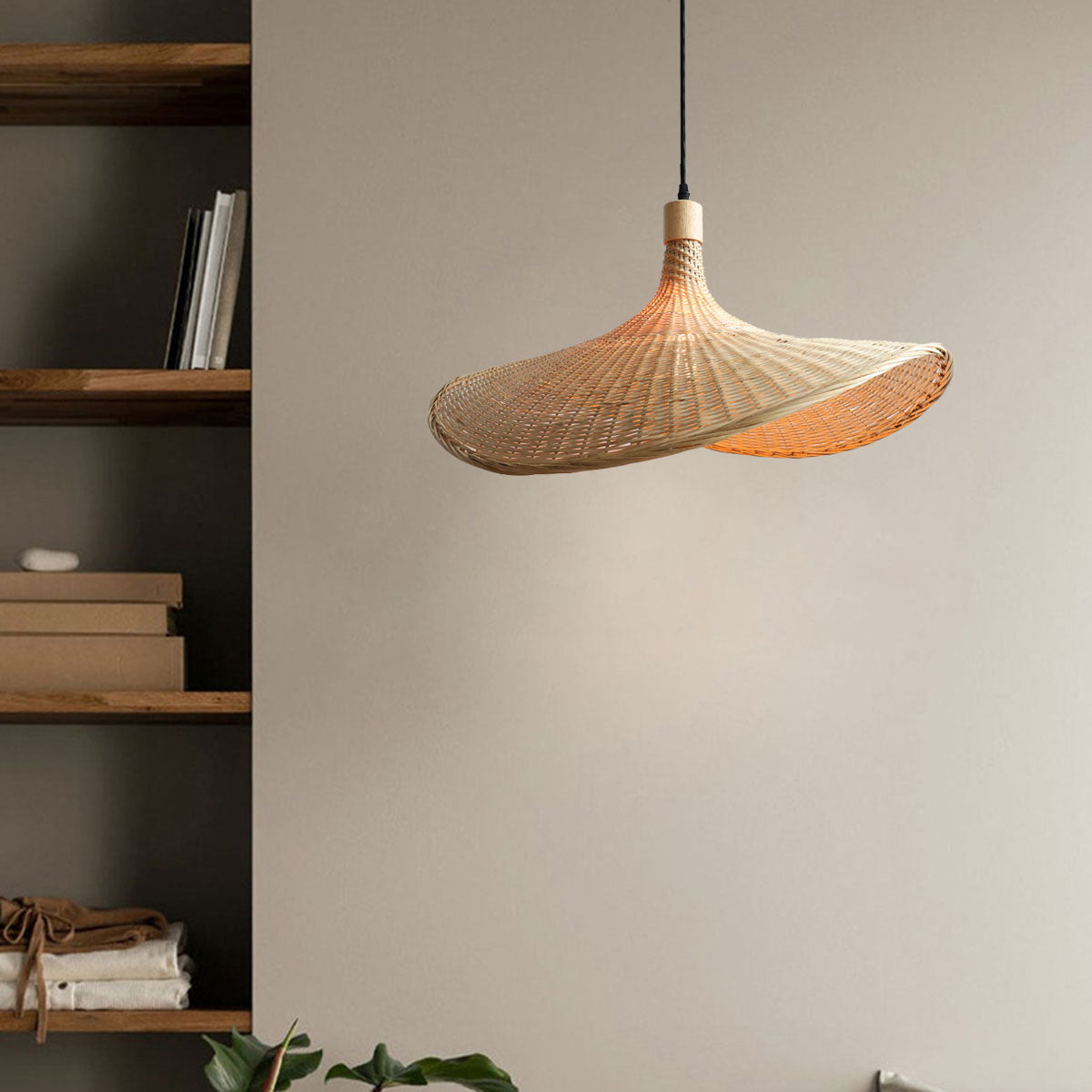 Handwoven Bamboo Shade Pendant Light for Cozy Interiors