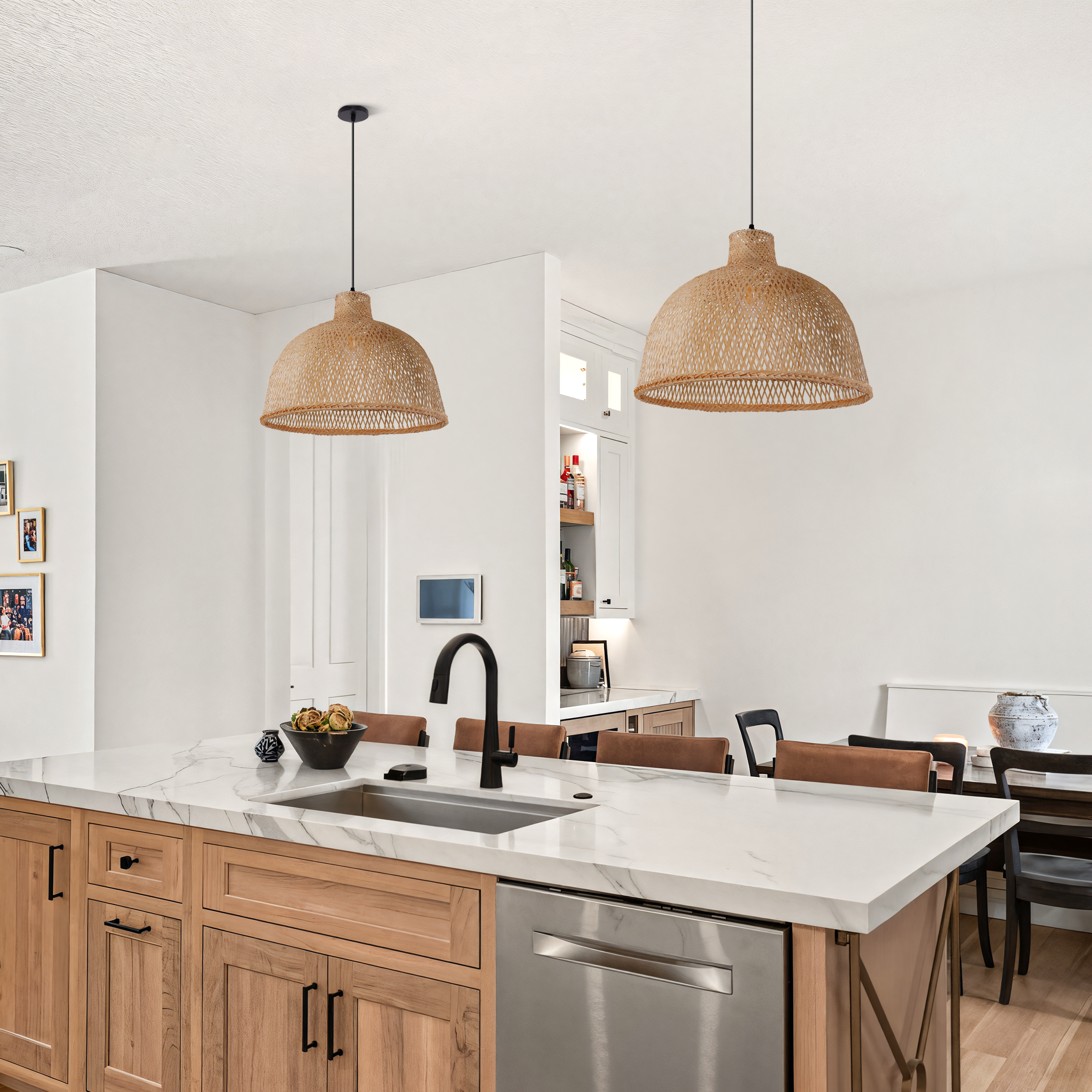 Natural Bamboo Woven Dome Pendant Light for Cozy Spaces