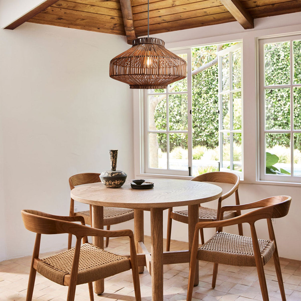 Natural Woven Rattan Pendant Light for Modern Boho Interiors