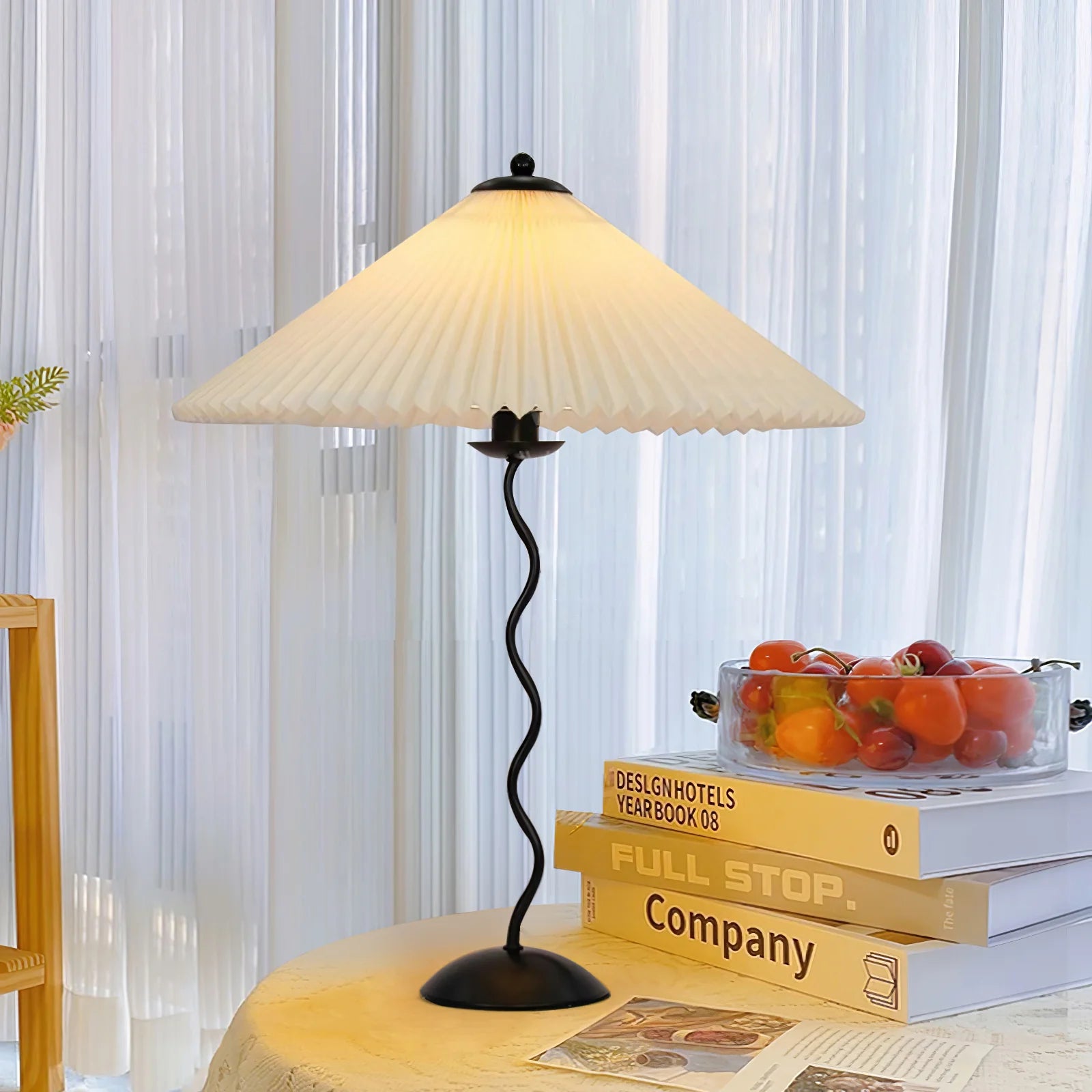 LED Modern Simple Squiggle Table Lamp