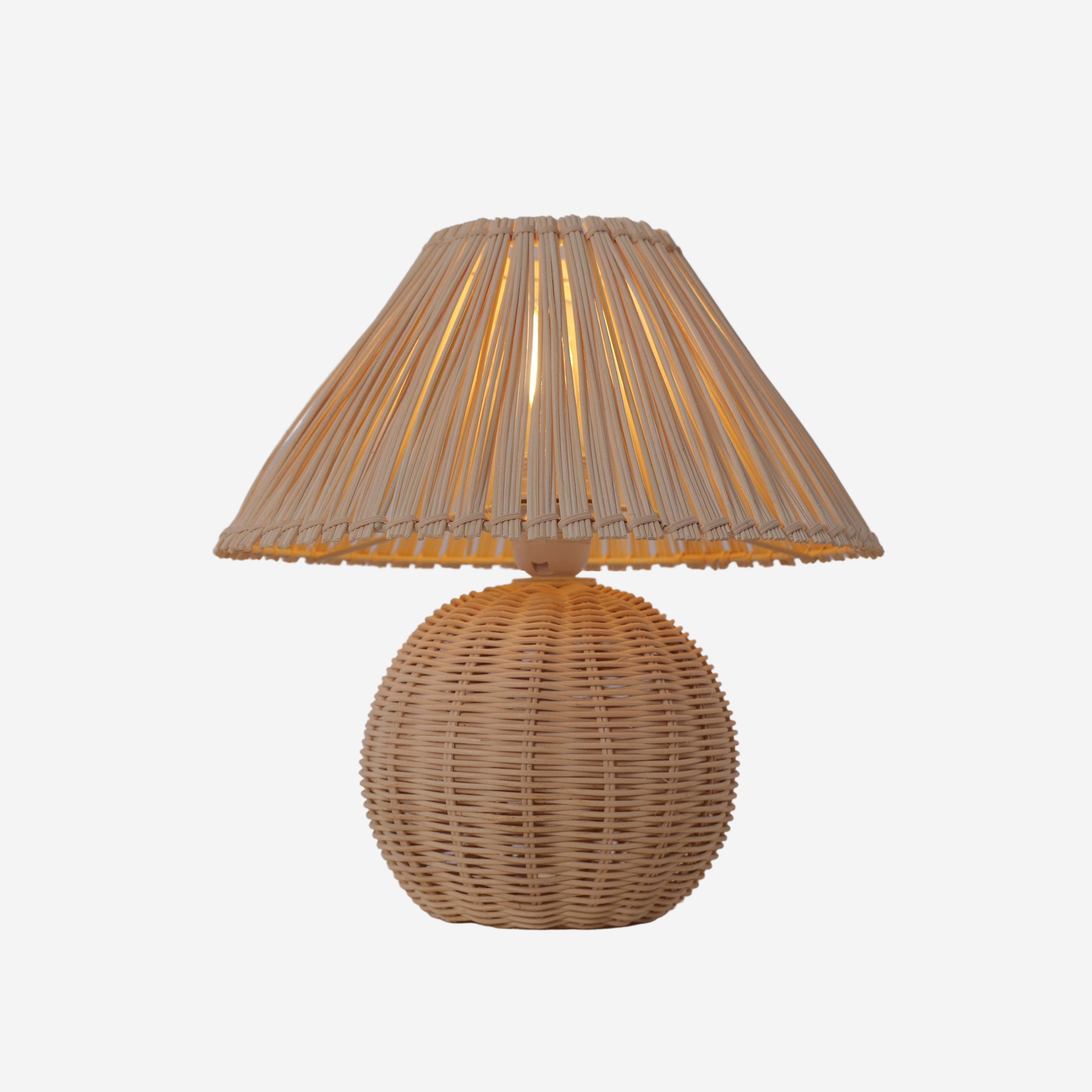 Eco-friendly Handwoven Rattan Table Lamp