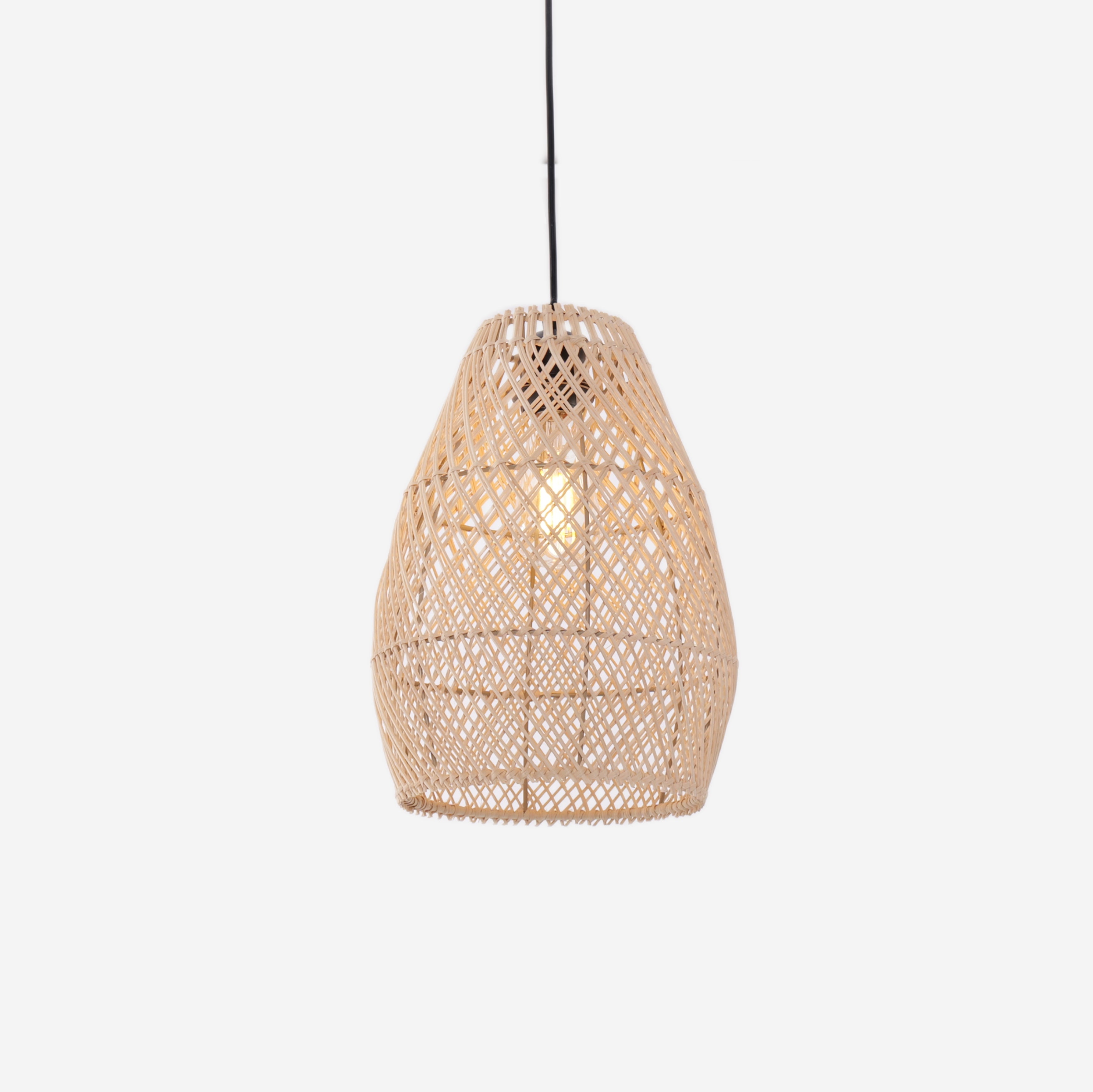 Eco-Friendly Rustic Rattan Pendant Light For Home Decor