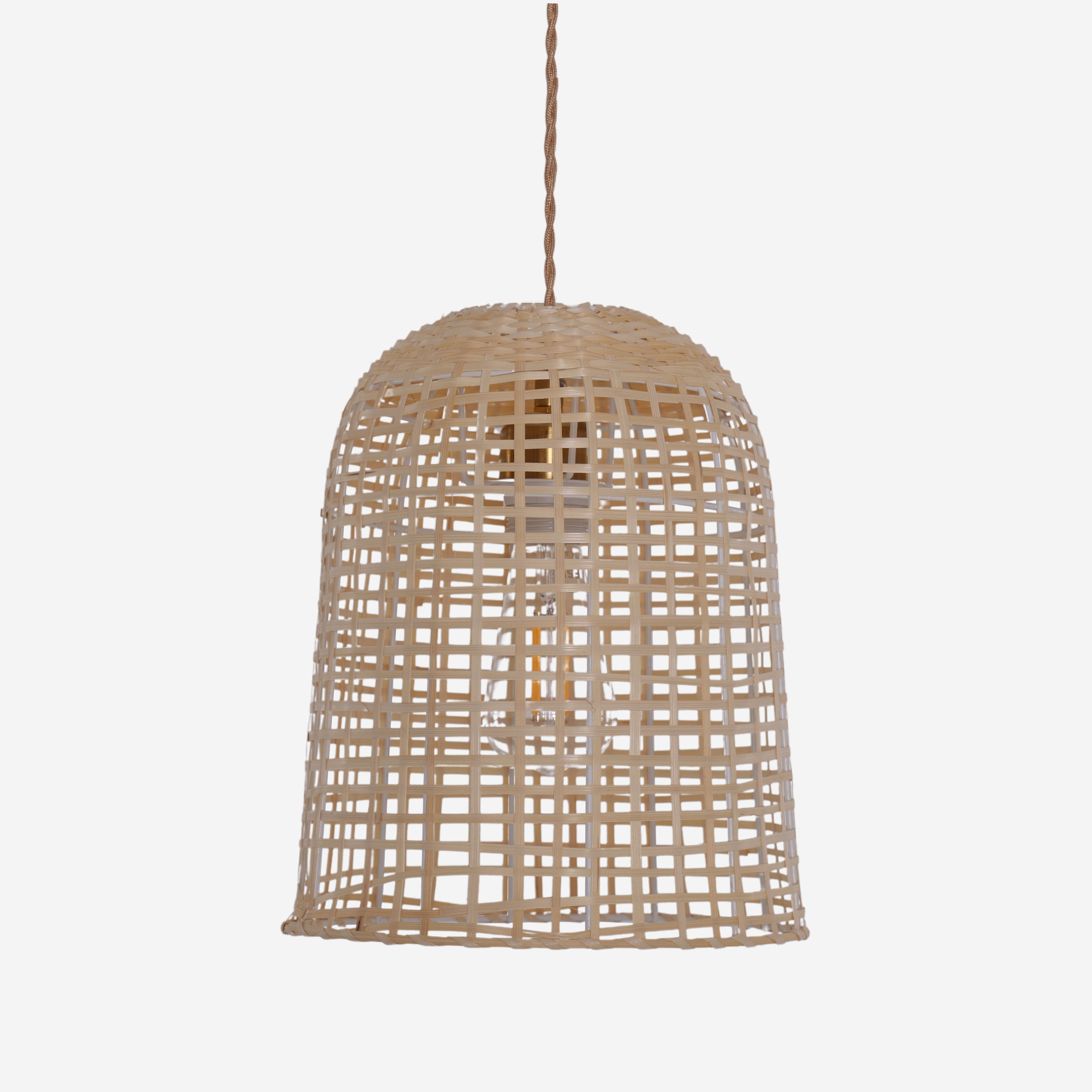 Eco-Friendly Natural Woven Bamboo Pendant Light for Cozy Ambiance