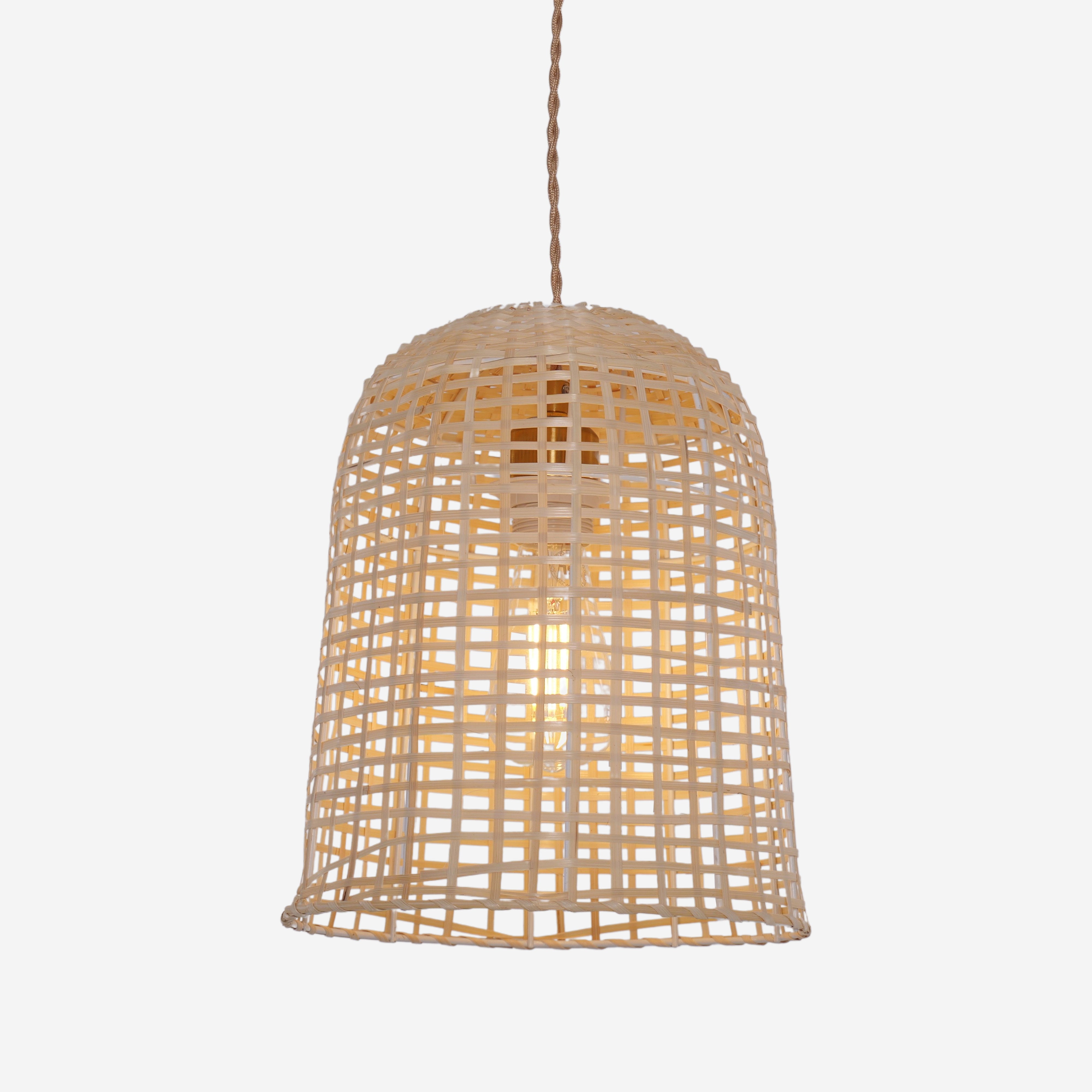 Eco-Friendly Natural Woven Bamboo Pendant Light for Cozy Ambiance