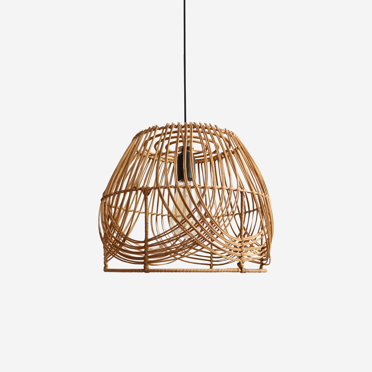 Rustic Woven Rattan Pendant Light for Living Spaces