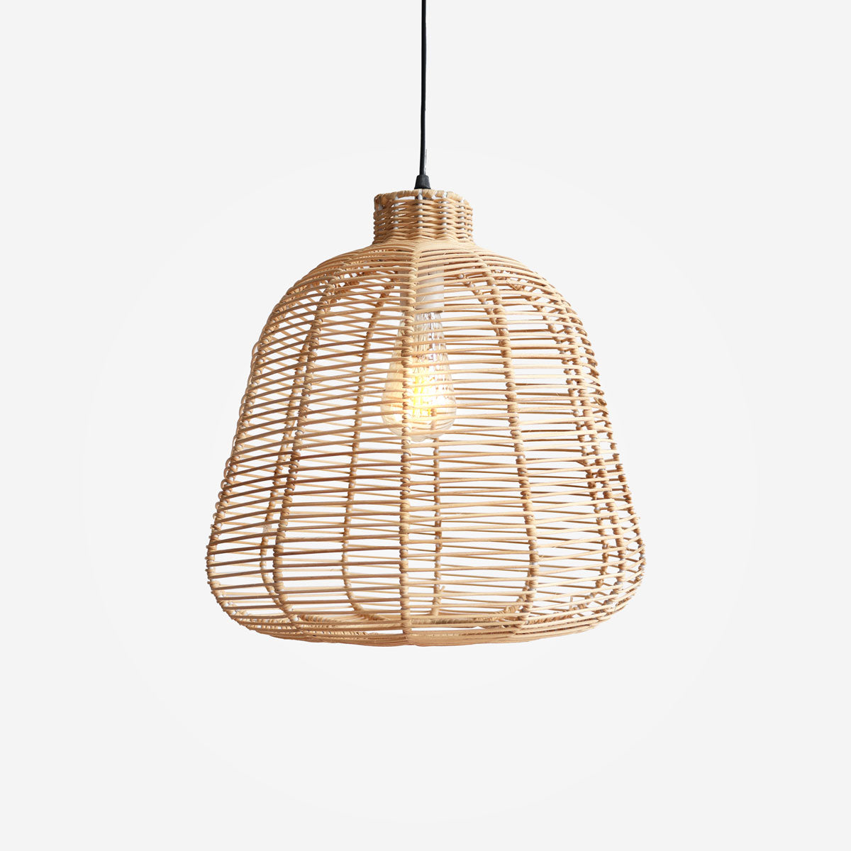 Natural Rattan Woven Pendant Light for Warm Ambient Lighting