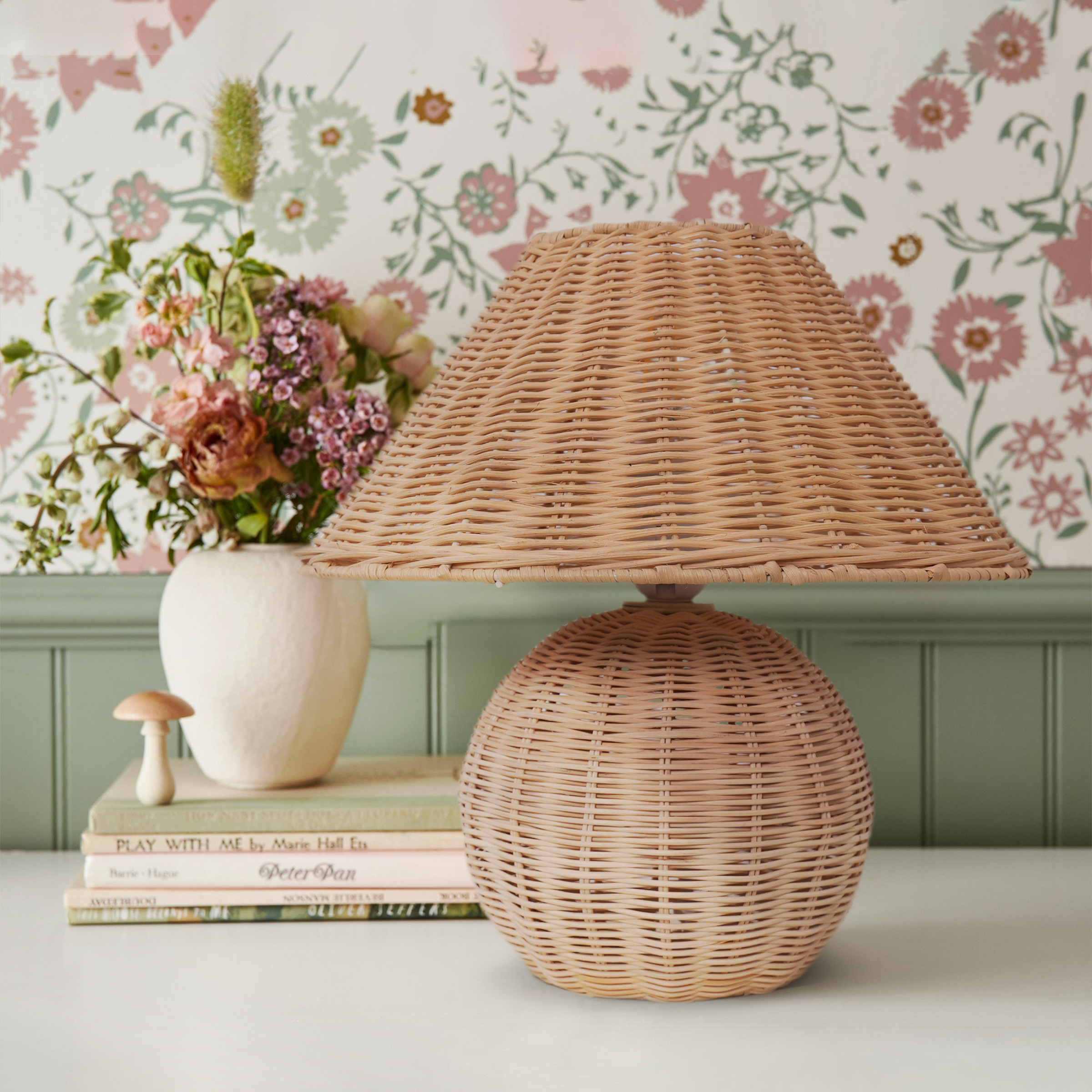 Bohemian Rattan Table Lamp – Handcrafted Natural Lighting