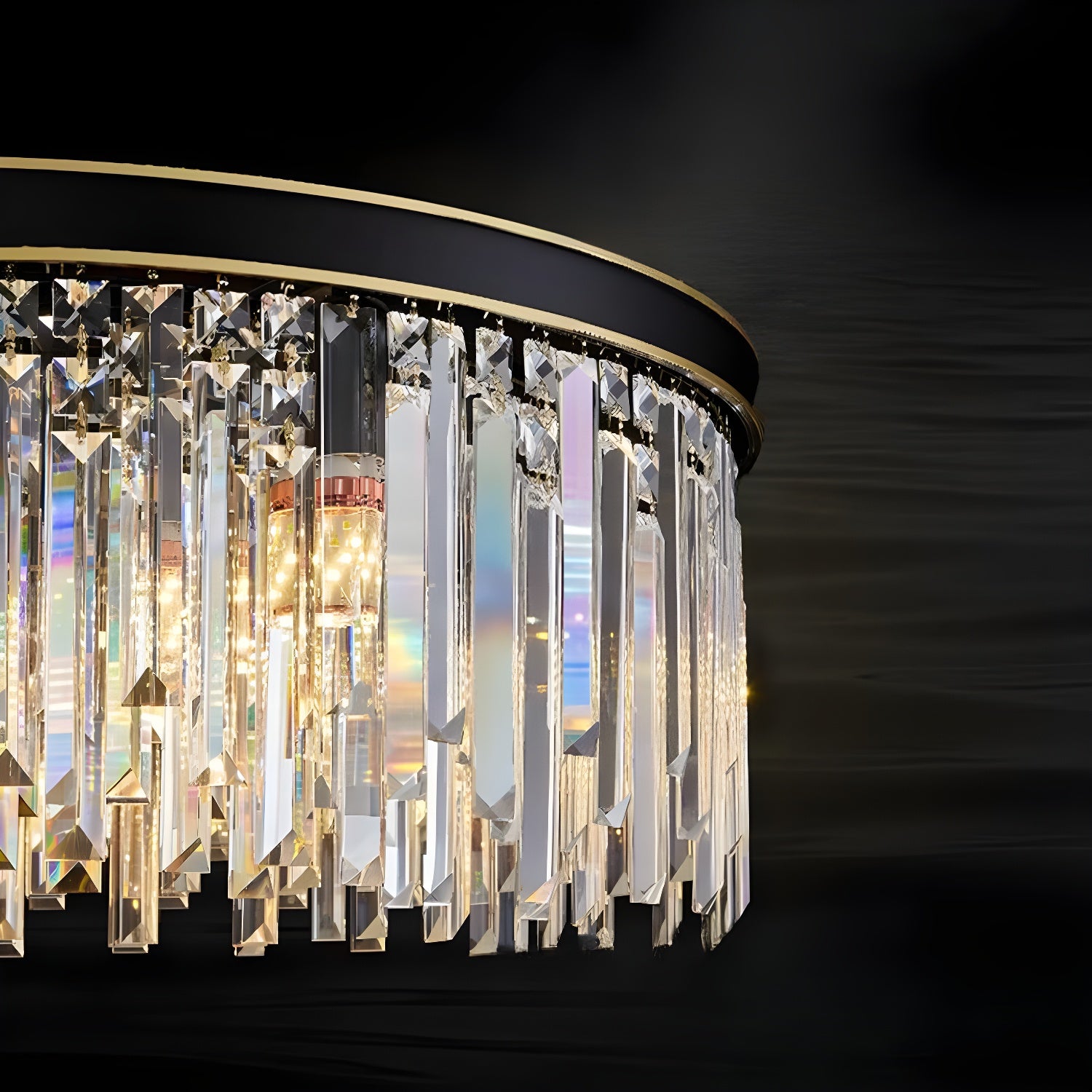 Modern Luxurious Pendant Light with Crystal Shade